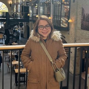 Meet your Posher, Grachele